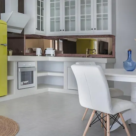 Apartament Minetos *