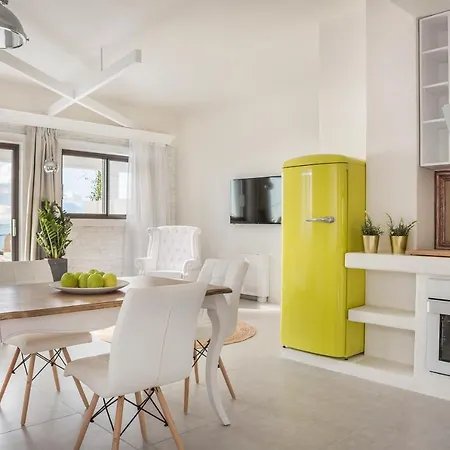 Minetos Apartment